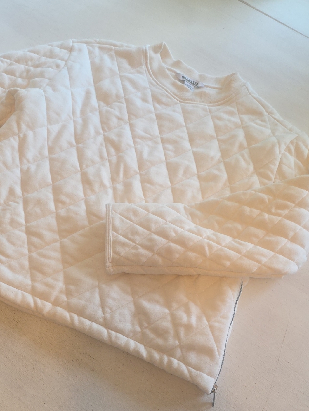 Athleta Cream Quilted Crew Pullover